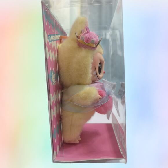 Pop Mart Let's Checkmate Queen - Sealed - Picture 2 of 4